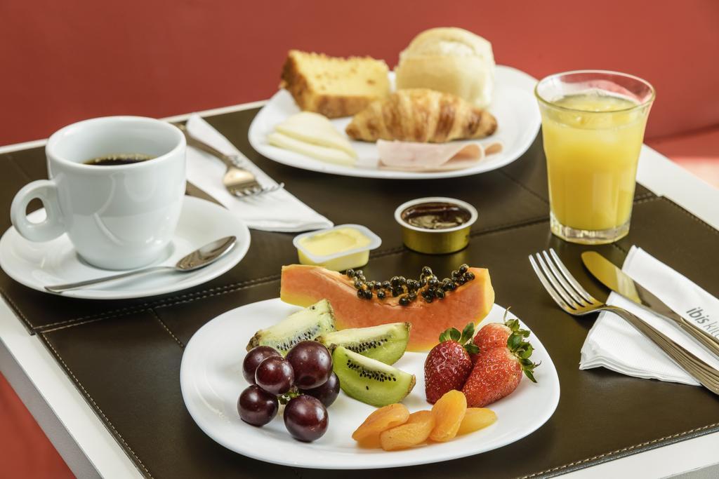Ibis Styles Dinan Centre Ville Екстериор снимка