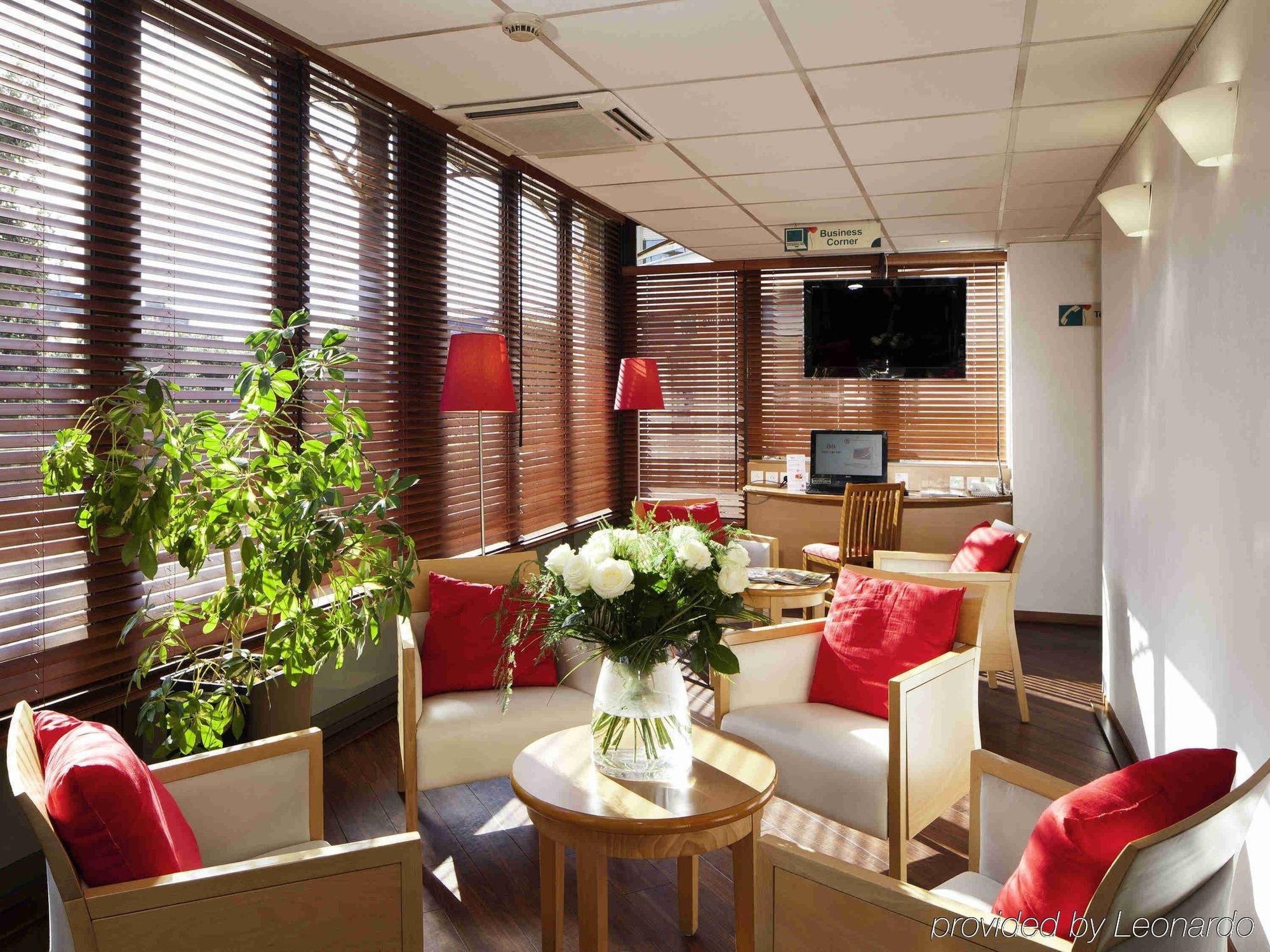 Ibis Styles Dinan Centre Ville Екстериор снимка
