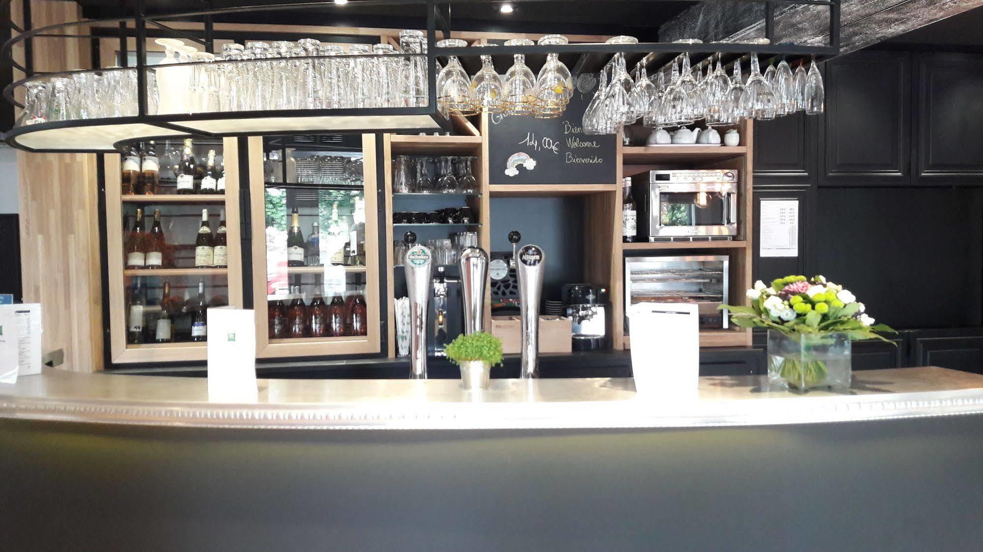 Ibis Styles Dinan Centre Ville Екстериор снимка